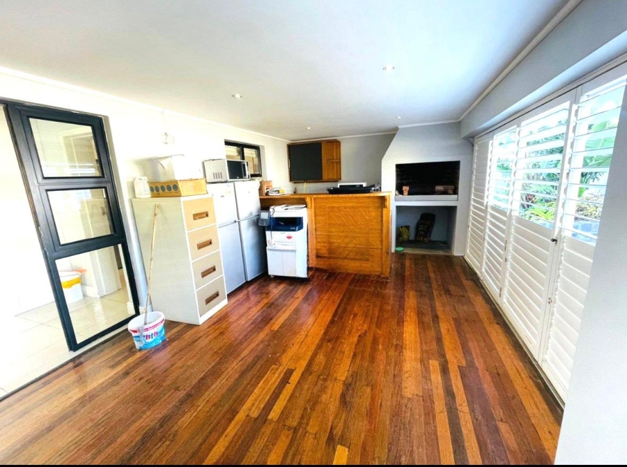 5 Bedroom Property for Sale in Gonubie Eastern Cape